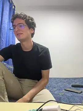 Thiagobb7 online show from 01/07/26, 03:44