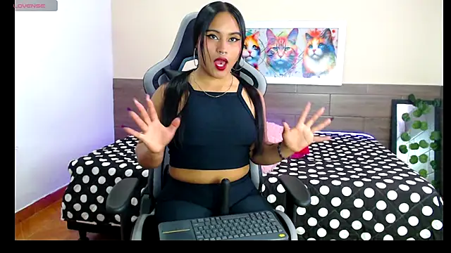 bella warzon online show from 04/28/26, 08:13