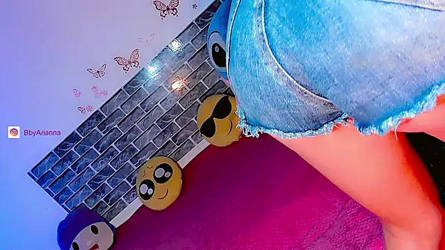 Snapshot of Ariana_doll01 chatting on 01/13/26, 10:52 Ariana doll01 online show from 01/13/26, 10:52