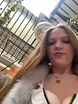 feedeegeorgie online show from 04/12/26, 06:00