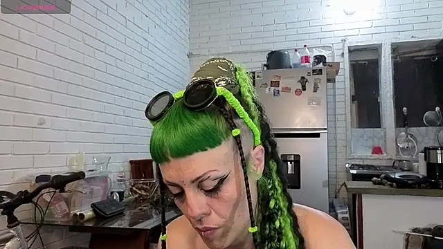 freyaa sorcerees online show from 10/10/25, 06:36