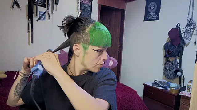 freyaa sorcerees online show from 12/02/25, 03:36