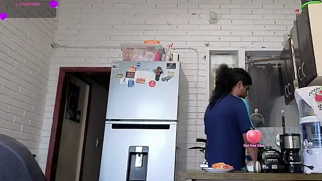 freyaa sorcerees online show from 09/21/25, 08:36