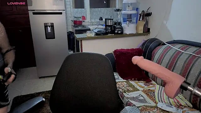 freyaa sorcerees online show from 10/31/25, 05:04