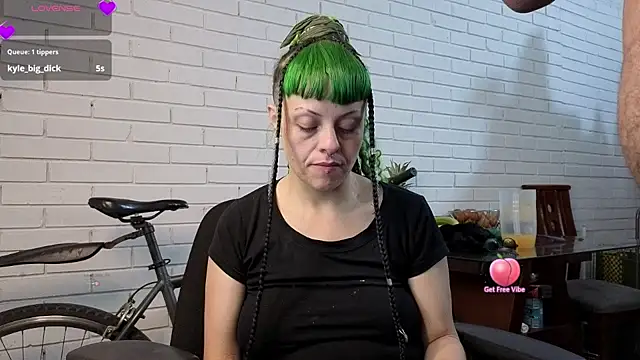 freyaa sorcerees online show from 09/15/25, 07:53