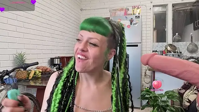 freyaa sorcerees online show from 09/18/25, 06:22