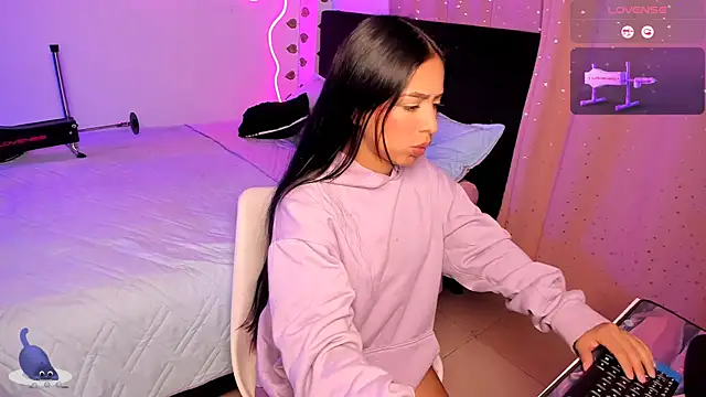 Snapshot of Vickysth chatting on 01/13/26, 10:46 Vickysth online show from 01/13/26, 10:46