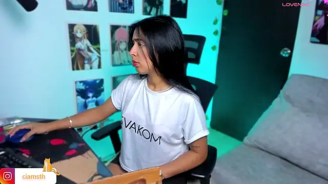 Snapshot of Vickysth chatting on 02/14/26, 11:38 Vickysth online show from 02/14/26, 11:38