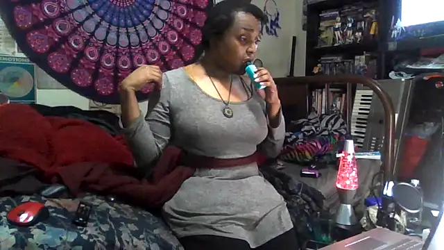 GardeniaFields online show from 11/18/25, 05:11