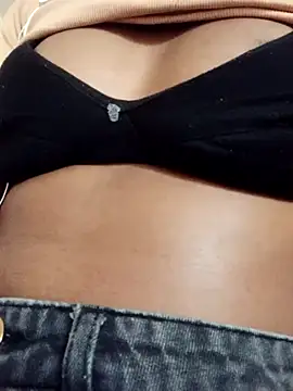 Snapshot of naughtyreva chatting on 03/09/25, 02:32 naughtyreva online show from 03/09/25, 02:32