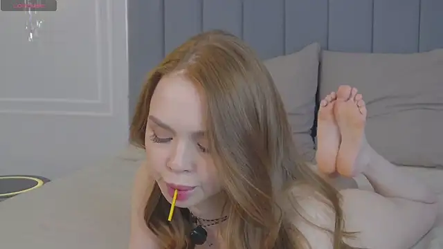 Snapshot of MiraBliss chatting on 03/17/25, 12:32 MiraBliss online show from 03/17/25, 12:32