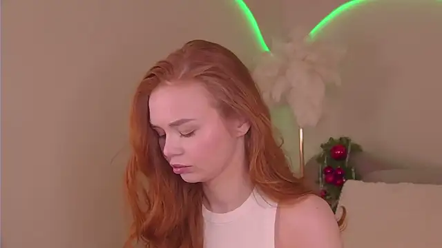 MiraBliss online show from 12/16/25, 03:27