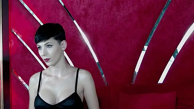 Snapshot of Roxxy_Rouge chatting on 10/03/25, 04:08 Roxxy Rouge online show from 10/03/25, 04:08