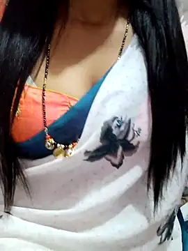 Snapshot of Indian_kannada_girl1 chatting on 03/07/25, 06:11 Indian kannada girl1 online show from 03/07/25, 06:11
