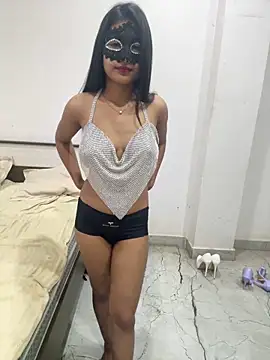 Hotswetie online show from 03/19/25, 09:38