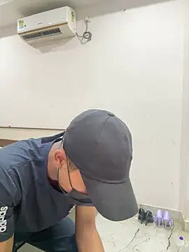 Hotswetie online show from 03/20/25, 10:10