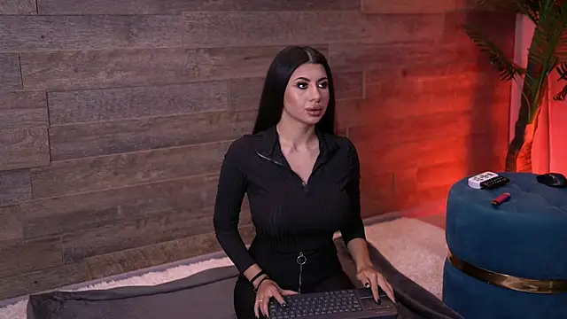 Snapshot of TanyaVonDe chatting on 11/21/25, 06:51 TanyaVonDe online show from 11/21/25, 06:51