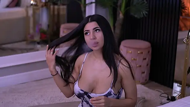 TanyaVonDe online show from 03/25/26, 05:12