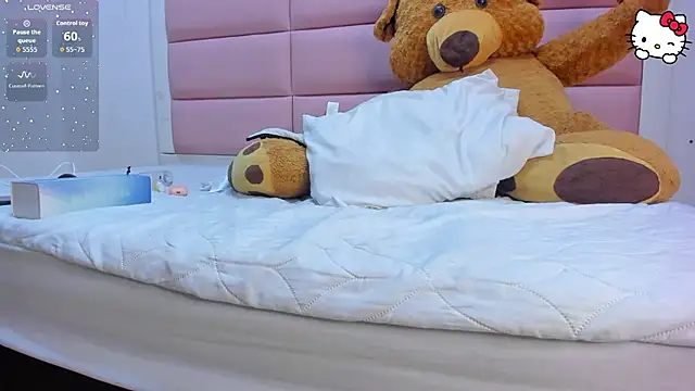 viioletta 18 online show from 11/11/25, 12:33