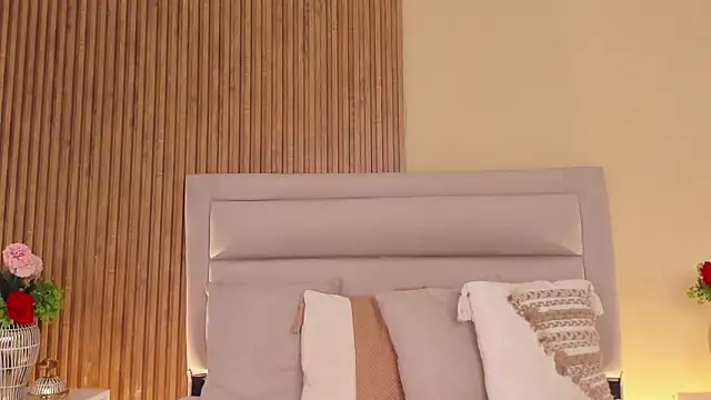 FatimaEvans online show from 11/24/25, 05:57