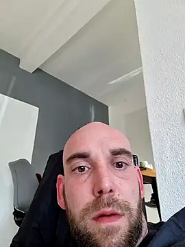 Smokeym123 online show from 03/07/25, 02:34