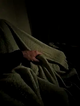 Smokeym123 online show from 10/17/25, 04:49