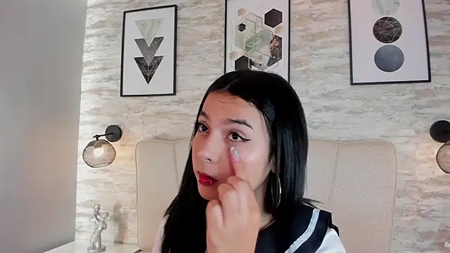 Snapshot of kanna_02 chatting on 10/29/25, 10:25 kanna 02 online show from 10/29/25, 10:25