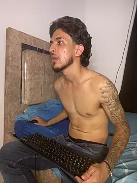 Snapshot of Zayn_kane chatting on 06/18/26, 09:20 Zayn kane online show from 06/18/26, 09:20