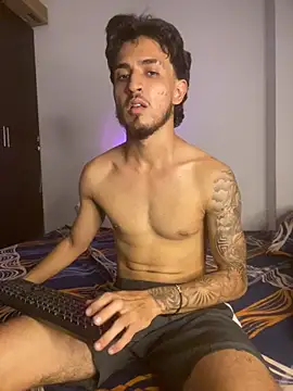 Snapshot of Zayn_kane chatting on 06/24/26, 10:51 Zayn kane online show from 06/24/26, 10:51