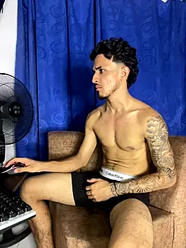 Zayn kane online show from 09/27/25, 03:34