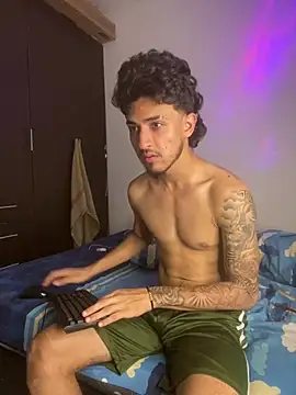Snapshot of Zayn_kane chatting on 07/12/26, 04:41 Zayn kane online show from 07/12/26, 04:41