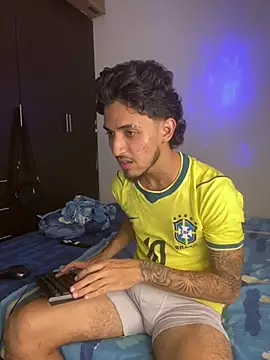 Snapshot of Zayn_kane chatting on 07/05/26, 01:43 Zayn kane online show from 07/05/26, 01:43