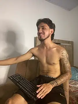 Snapshot of Zayn_kane chatting on 06/02/26, 01:27 Zayn kane online show from 06/02/26, 01:27
