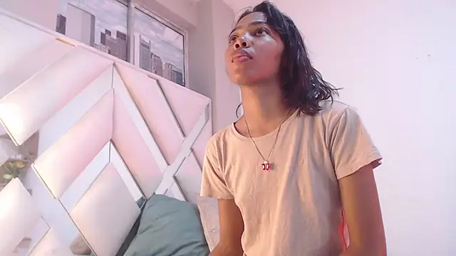 willow smitt online show from 03/26/26, 02:48