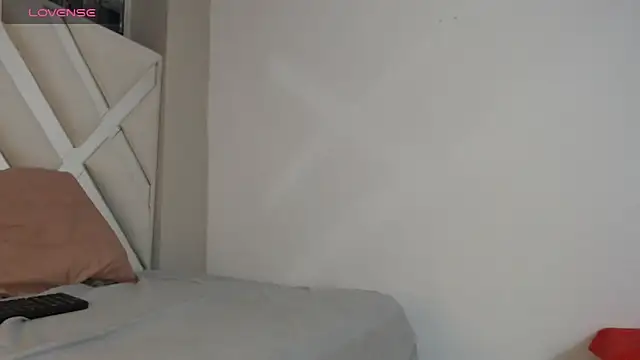 willow smitt online show from 02/13/26, 01:44