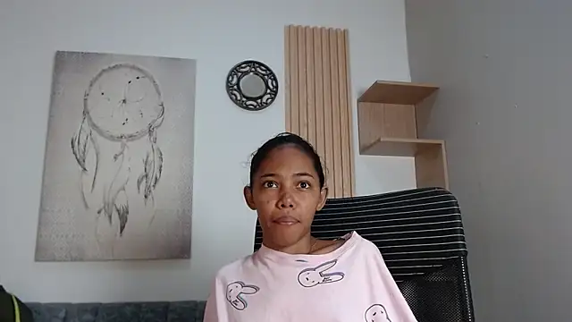 willow smitt online show from 03/06/26, 12:44