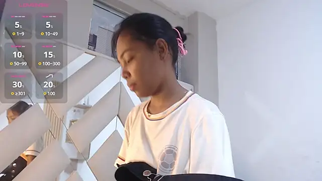 willow smitt online show from 03/14/26, 02:01