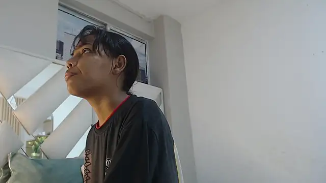 willow smitt online show from 03/27/26, 01:01