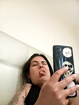 Seet Hanna online show from 04/15/26, 09:04