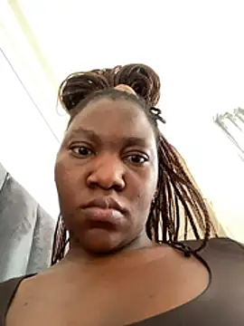 Snapshot of kythando chatting on 06/29/26, 11:32 kythando online show from 06/29/26, 11:32