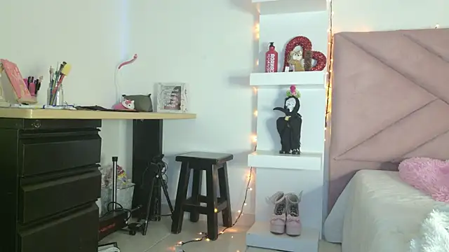 eva sin18 online show from 03/22/26, 11:17