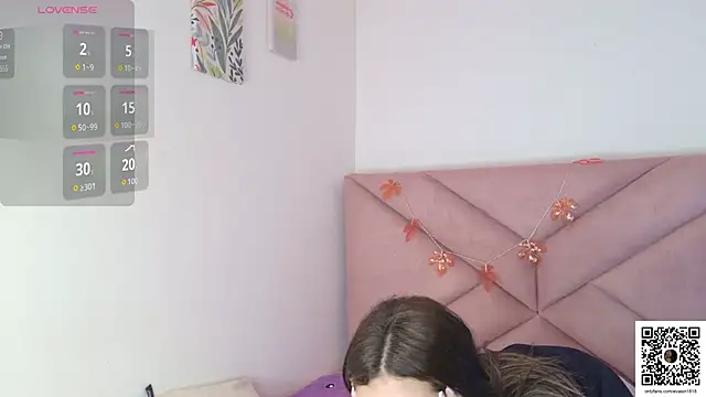 Snapshot of eva_sin18 chatting on 11/08/25, 03:43 eva sin18 online show from 11/08/25, 03:43