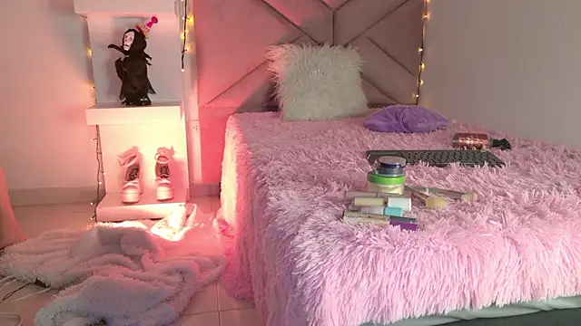 eva sin18 online show from 03/15/26, 11:23