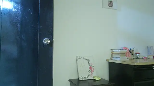 eva sin18 online show from 04/18/26, 12:13