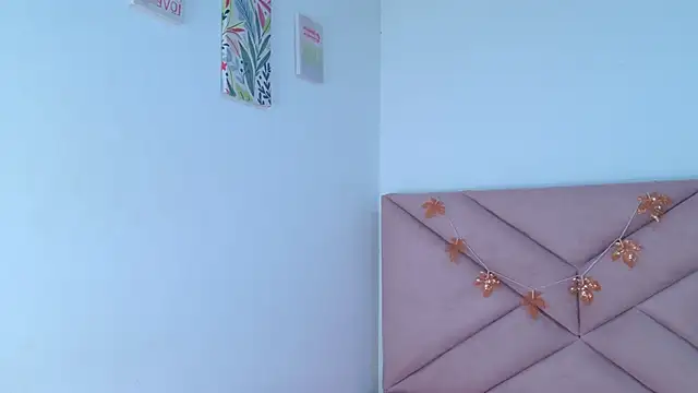 Snapshot of eva_sin18 chatting on 12/03/25, 11:04 eva sin18 online show from 12/03/25, 11:04