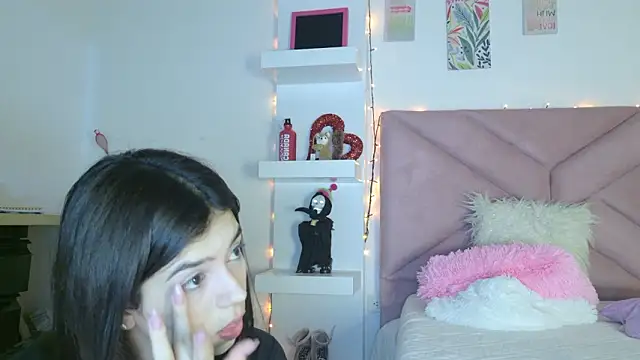 eva sin18 online show from 03/20/26, 12:11