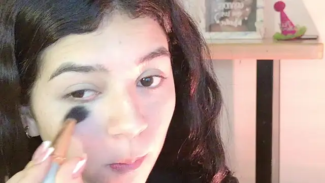 Snapshot of eva_sin18 chatting on 06/07/26, 11:32 eva sin18 online show from 06/07/26, 11:32