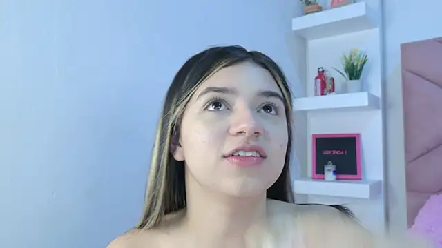 Snapshot of eva_sin18 chatting on 09/18/25, 11:19 eva sin18 online show from 09/18/25, 11:19