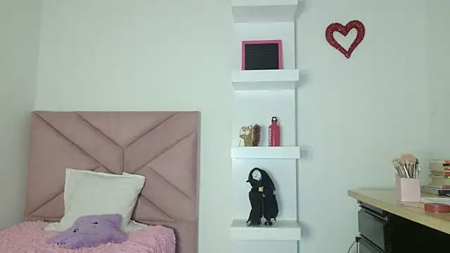 eva sin18 online show from 05/12/26, 12:19