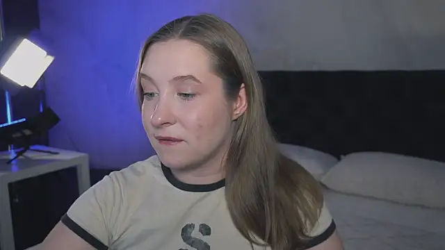 Snapshot of saint_trisha chatting on 03/03/26, 08:27 saint trisha online show from 03/03/26, 08:27